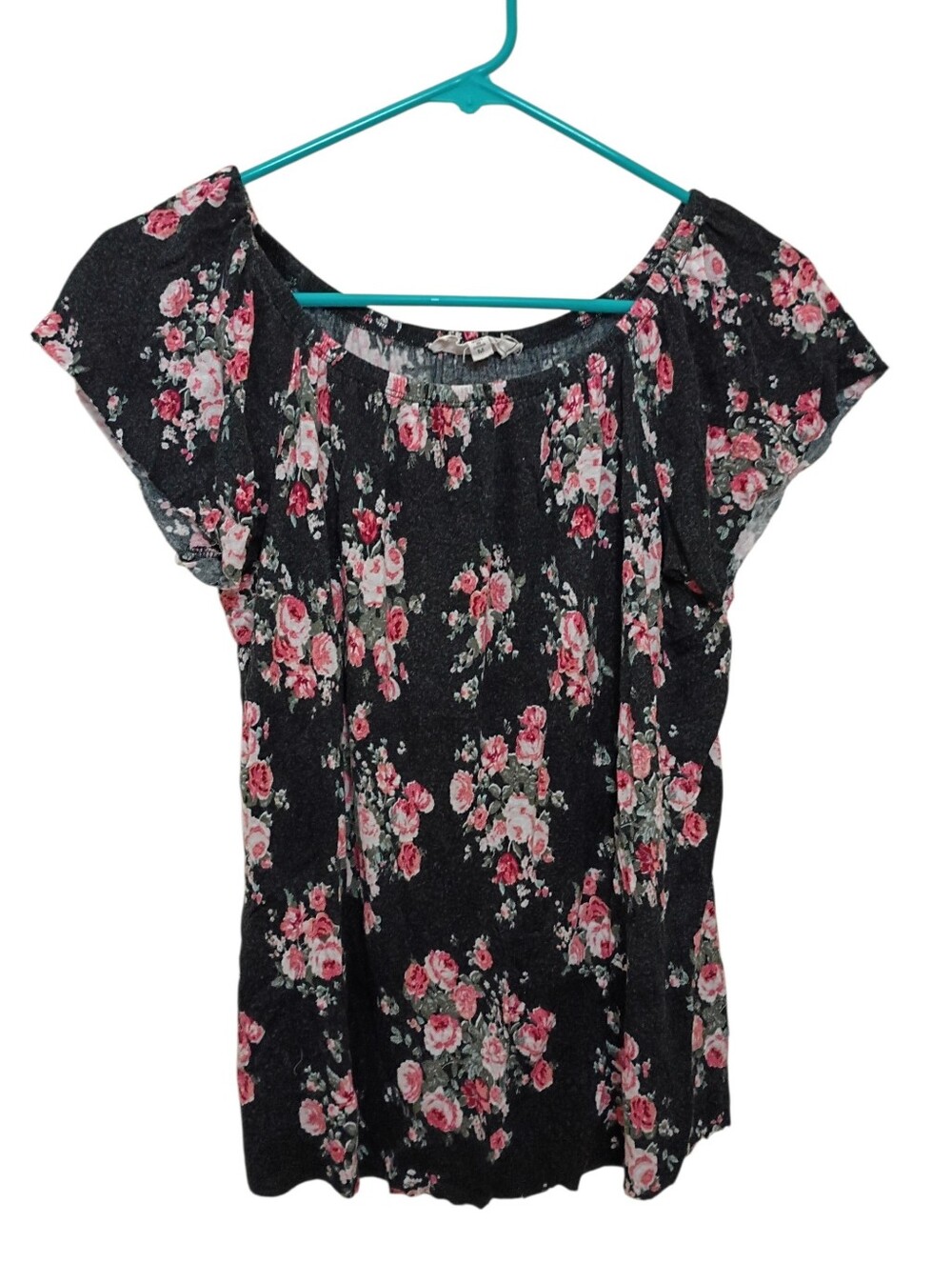 Black Floral Scoop Neck Women's Top - Pink Rose Print